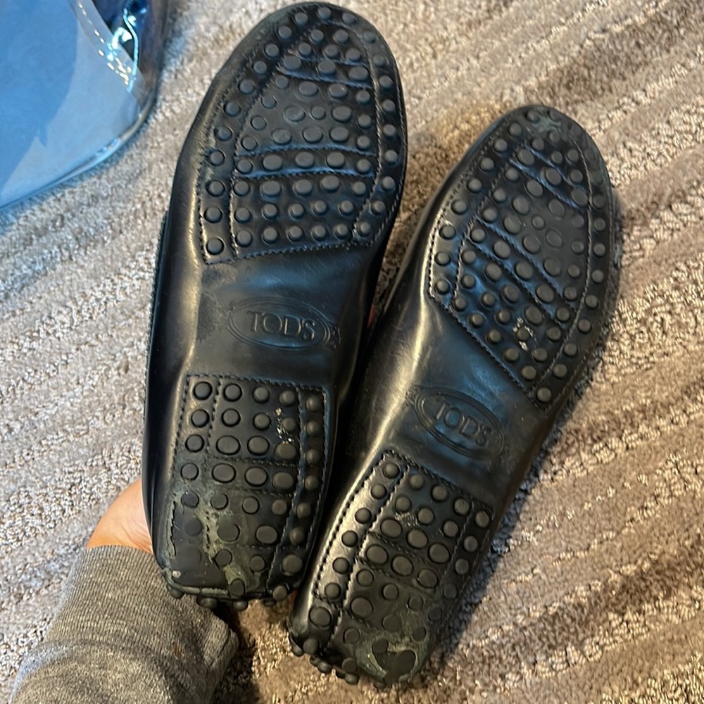 Tods Black Wing Tipped Penny Loafers - Picture 5 of 8